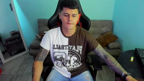 Snapshot of dage_19 chatting on December 2024 09:16:02 AM my name is Jhon and I live in colombia online show from December 2024 09:16:02 AM
