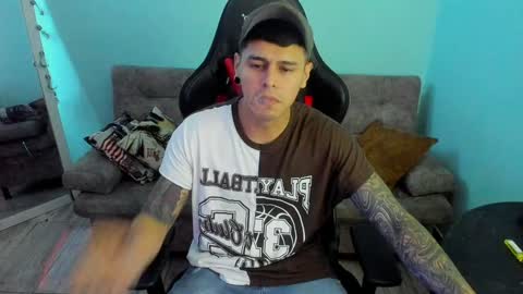 Snapshot of dage_19 chatting on December 2024 04:53:02 AM my name is Jhon and I live in colombia online show from December 2024 04:53:02 AM