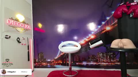 Snapshot of dagofastmilk chatting on June 2026 12:47:02 PM DiegoXXL online show from June 2026 12:47:02 PM