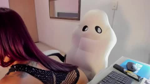 Snapshot of dahara__ chatting on May 2026 12:21:01 PM dahara__ online show from May 2026 12:21:01 PM
