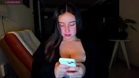 Snapshot of dahi_anne chatting on January 2025 01:32:01 AM Call me D online show from January 2025 01:32:01 AM