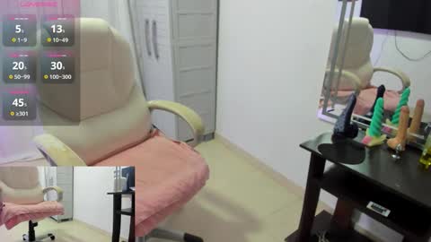 Snapshot of dahian_carter chatting on March 2026 10:22:01 AM Dahian online show from March 2026 10:22:01 AM