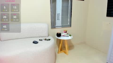 Snapshot of dahian_carter chatting on April 2026 10:10:01 AM Dahian online show from April 2026 10:10:01 AM