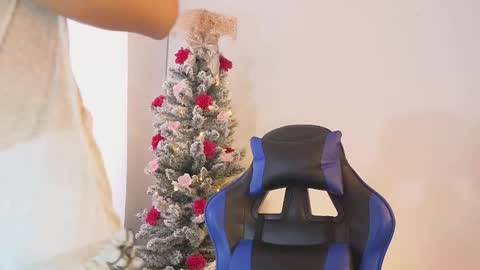 Dahiana online show from December 2025 06:34:01 PM