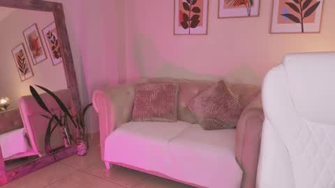 Dahiann Walcott online show from April 2026 10:36:02 PM