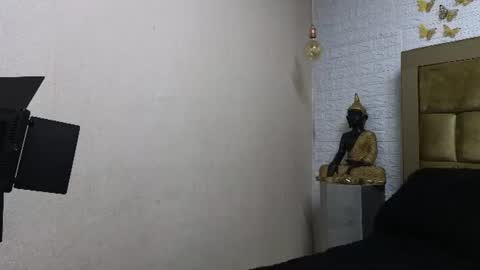 Dahiana online show from June 2026 10:13:02 AM
