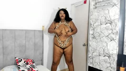 Snapshot of dahianajoss chatting on January 2025 07:07:02 PM Ebony Sex Dahian online show from January 2025 07:07:02 PM