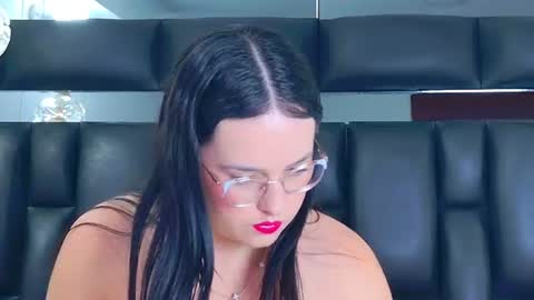 Dahiana online show from June 2026 12:04:02 PM