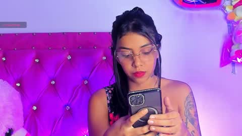 Snapshot of dahiangomezz chatting on February 2025 07:44:01 AM online show from February 2025 07:44:01 AM