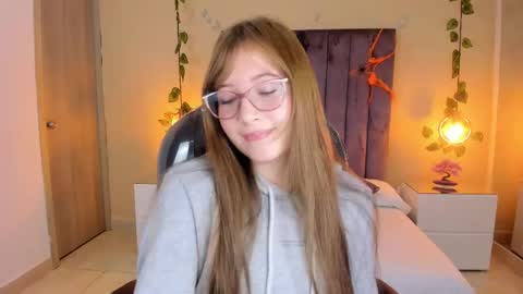 Dahlia online show from October 2025 12:00:01 AM