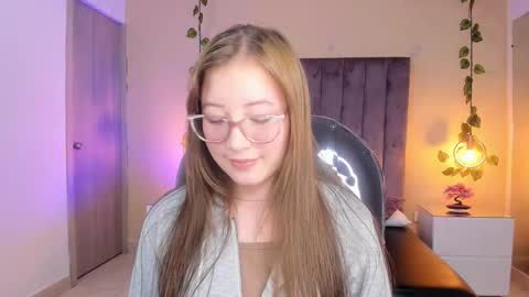 Dahlia online show from November 2025 05:50:02 AM