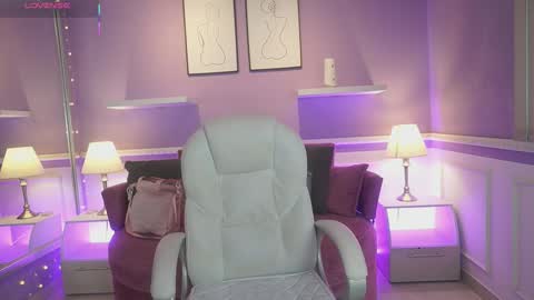 Dahlia Grey online show from October 2025 11:42:02 AM