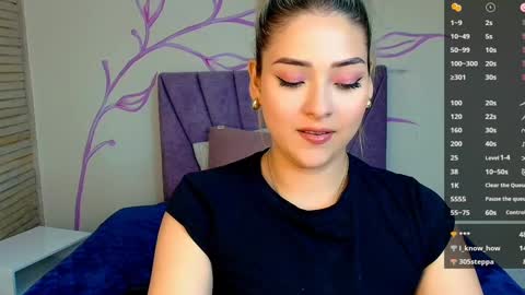 Snapshot of dahliamoore chatting on January 2025 10:45:01 PM Dahlia online show from January 2025 10:45:01 PM