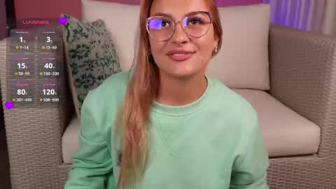 Snapshot of dailyn__1 chatting on December 2025 07:42:02 PM Dailyn online show from December 2025 07:42:02 PM