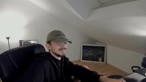 Snapshot of daimon_hall chatting on October 2025 11:01:02 PM Daimon online show from October 2025 11:01:02 PM