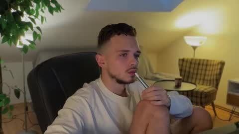 Snapshot of daimon_hall chatting on November 2025 01:09:02 PM Daimon online show from November 2025 01:09:02 PM