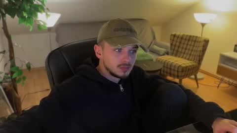 Snapshot of daimon_hall chatting on November 2025 12:31:01 AM Daimon online show from November 2025 12:31:01 AM