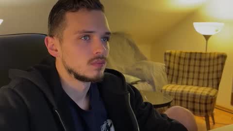 Snapshot of daimon_hall chatting on December 2025 02:00:01 PM Daimon online show from December 2025 02:00:01 PM