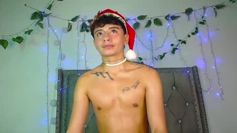 Snapshot of daimond_cooper chatting on December 2024 04:33:02 AM daimond cooper online show from December 2024 04:33:02 AM