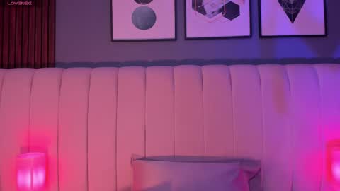 Snapshot of daimondpink chatting on October 2025 03:45:02 AM daimondpink online show from October 2025 03:45:02 AM