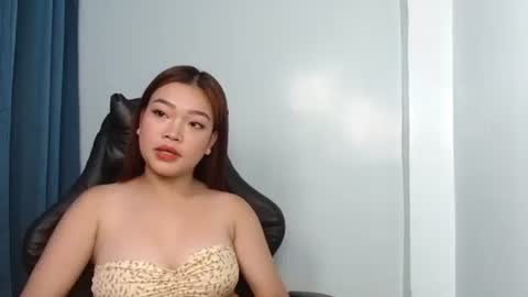 Snapshot of dainaxoxoxo chatting on October 2025 01:46:01 AM Diana online show from October 2025 01:46:01 AM