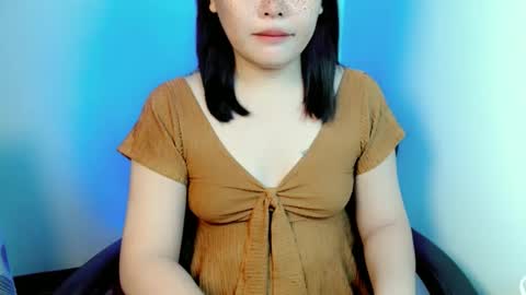 Snapshot of dainaxoxoxo chatting on February 2026 08:28:01 PM Diana online show from February 2026 08:28:01 PM