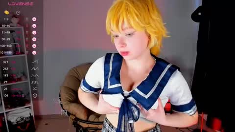 Snapshot of daine_pastry chatting on March 2025 08:15:01 AM Dainy is here online show from March 2025 08:15:01 AM