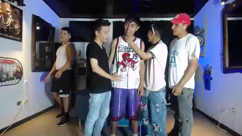 Snapshot of daiquirie chatting on November 2025 07:50:02 PM daiquirie online show from November 2025 07:50:02 PM