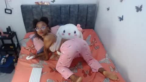 Snapshot of daisha_becker chatting on March 2025 09:18:02 AM daisha_becker online show from March 2025 09:18:02 AM