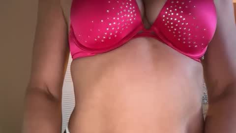 Snapshot of daisy9kat chatting on November 2025 04:11:02 PM Daisy137 online show from November 2025 04:11:02 PM