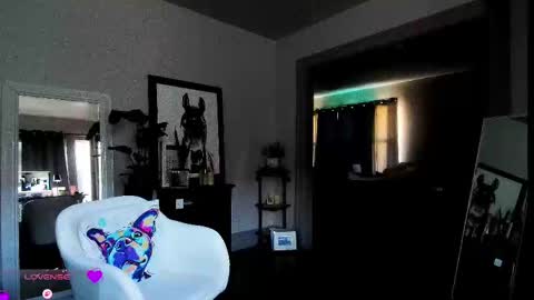 Snapshot of daisy_dove chatting on November 2025 03:12:02 PM Daisy online show from November 2025 03:12:02 PM