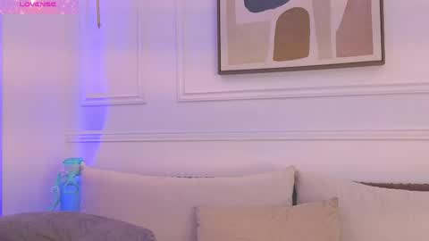Daisy Price online show from April 2026 11:04:02 AM