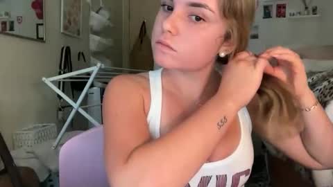 daisydivine42840 online show from February 2026 08:57:02 PM