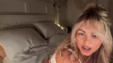 Snapshot of daisydreams_cumtrue chatting on March 2026 10:13:02 PM Daisy Dreams online show from March 2026 10:13:02 PM