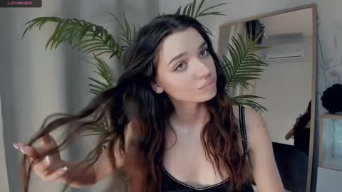 Naomi online show from February 2025 11:52:01 PM