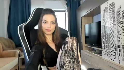 Beatrice online show from October 2025 08:02:02 AM