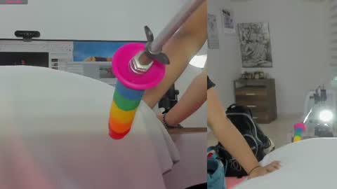 daki_ume_ online show from June 2026 02:44:01 AM