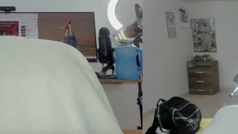 daki_ume_ online show from July 2026 02:42:01 AM