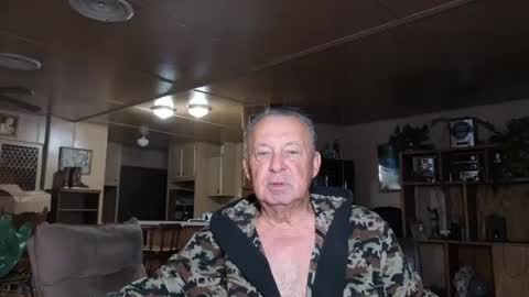 Snapshot of dakit2 chatting on September 2025 01:27:01 PM dakit online show from September 2025 01:27:01 PM