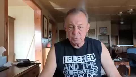 Snapshot of dakit2 chatting on October 2025 03:56:02 PM dakit online show from October 2025 03:56:02 PM