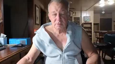 Snapshot of dakit2 chatting on November 2025 02:18:02 PM dakit online show from November 2025 02:18:02 PM