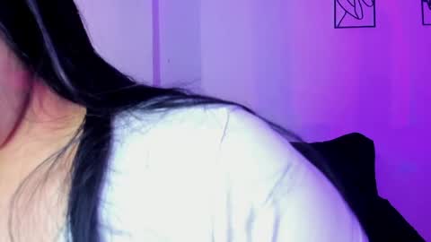 dakostelee1_ online show from May 2026 02:45:01 PM