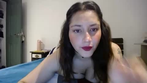 IG  dakotasofiaa online show from April 2026 02:09:02 AM