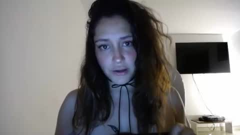 IG  dakotasofiaa online show from May 2026 12:17:02 AM