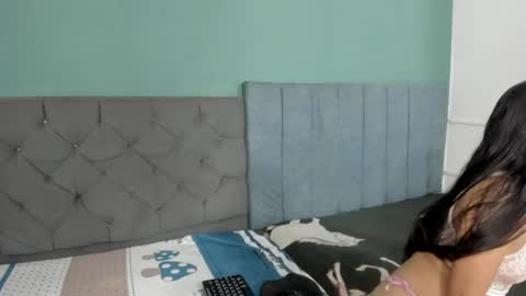 dakota_20_ online show from August 2026 01:05:01 PM