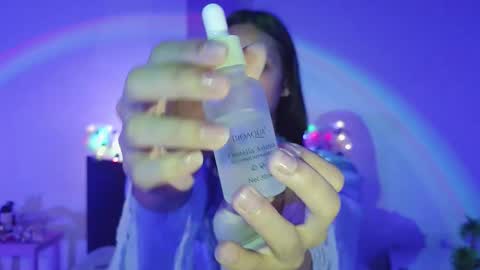 Snapshot of dakota_dolls chatting on November 2025 05:33:02 PM Dakota-Dolls online show from November 2025 05:33:02 PM