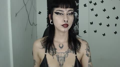 Snapshot of dakota_krall_ chatting on February 2025 02:03:02 AM dakota online show from February 2025 02:03:02 AM