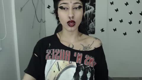 Snapshot of dakota_krall_ chatting on February 2025 03:04:01 AM dakota online show from February 2025 03:04:01 AM