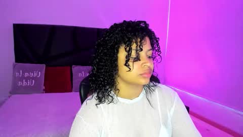 dakota_mars online show from September 2025 12:09:02 PM