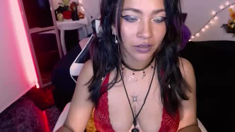 Snapshot of dakota_ro chatting on September 2025 09:15:01 PM Caroliina online show from September 2025 09:15:01 PM